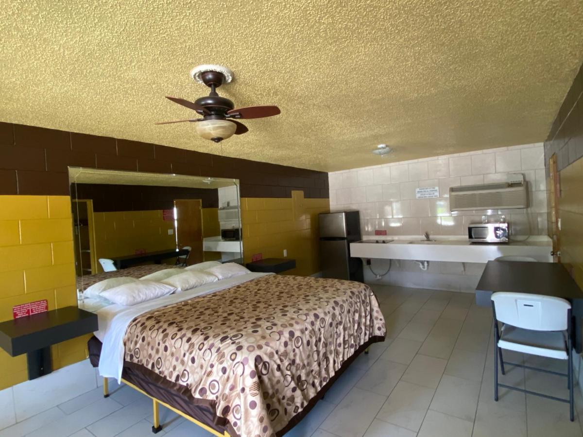 Savannah Inn And Suites Savannah Port Area 外观 照片