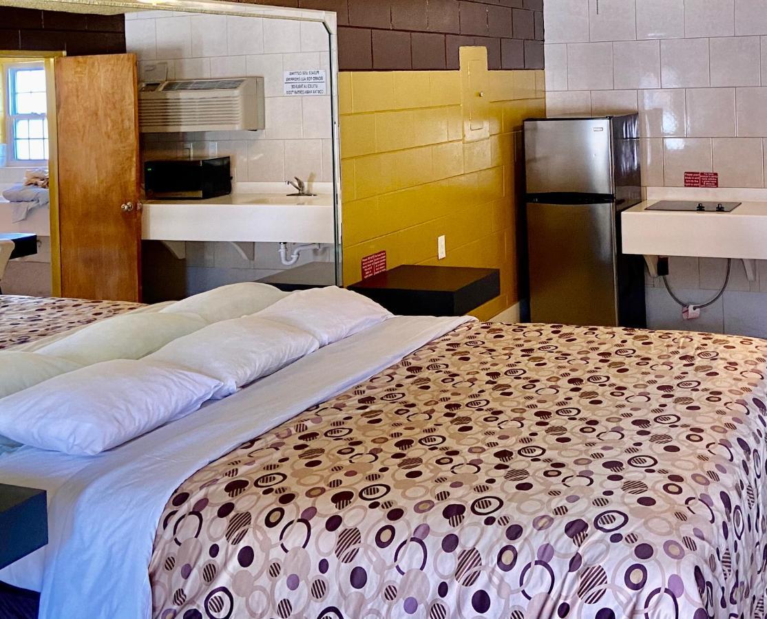 Savannah Inn And Suites Savannah Port Area 外观 照片