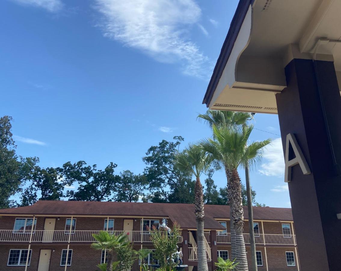 Savannah Inn And Suites Savannah Port Area 外观 照片