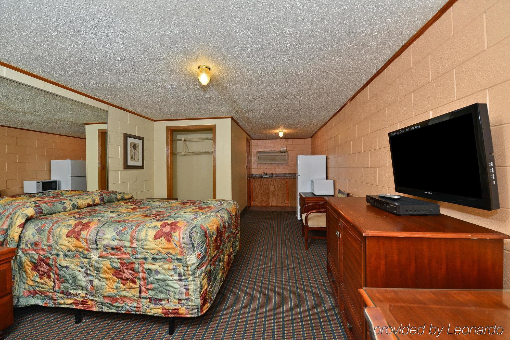 Savannah Inn And Suites Savannah Port Area 外观 照片