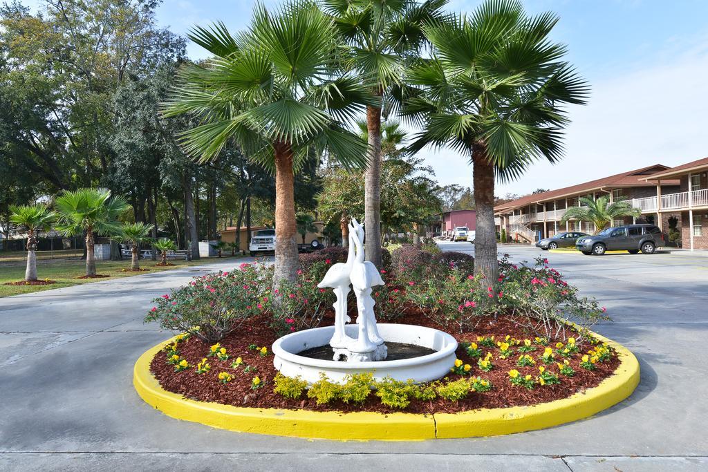Savannah Inn And Suites Savannah Port Area 便利设施 照片