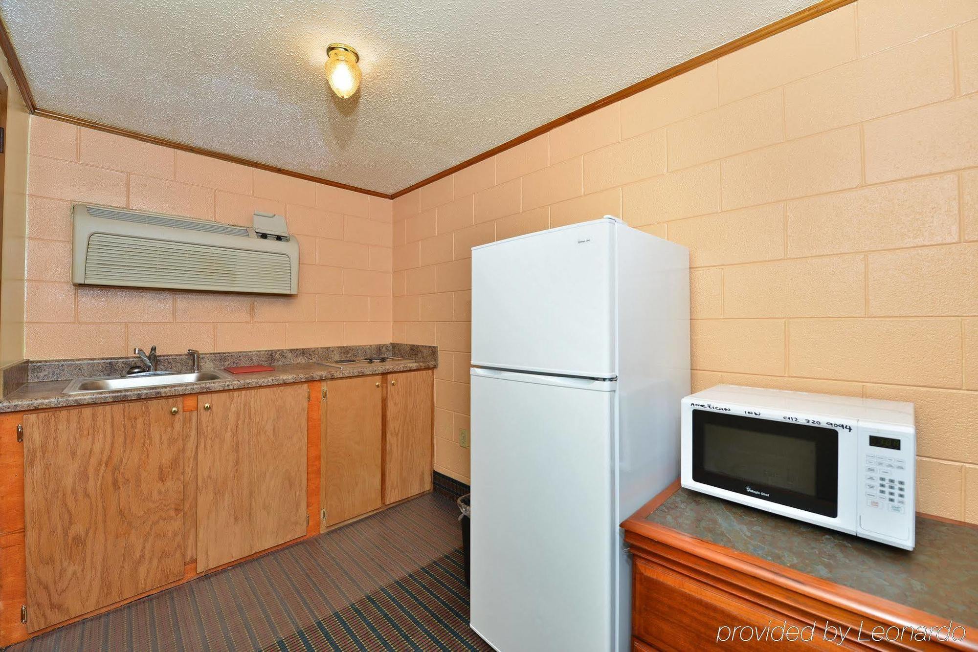 Savannah Inn And Suites Savannah Port Area 外观 照片