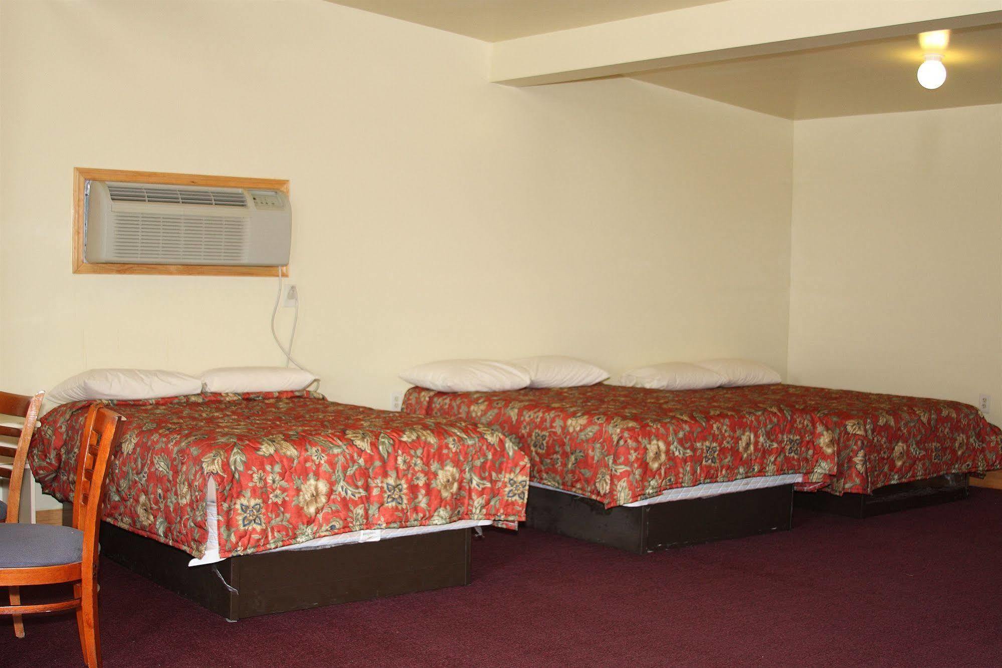 Savannah Inn And Suites Savannah Port Area 外观 照片